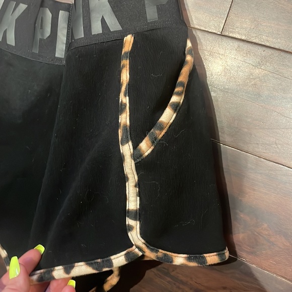 EUC Pink leopard shorts - Picture 8 of 8